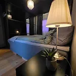 Apartman Aurora View - Free Parking & Walkable Location *