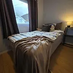 Aurora View - Free Parking & Walkable Location