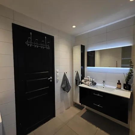 Aurora View - Free Parking & Walkable Location * Tromsø