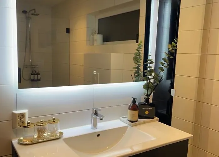 Aurora View - Free Parking & Walkable Location Apartamento *