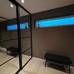 Aurora View - Free Parking & Walkable Location *
