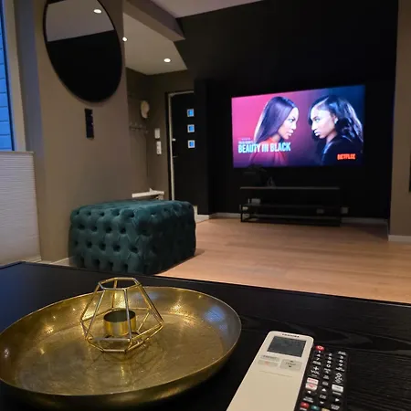 Aurora View - Free Parking & Walkable Location ترومسو